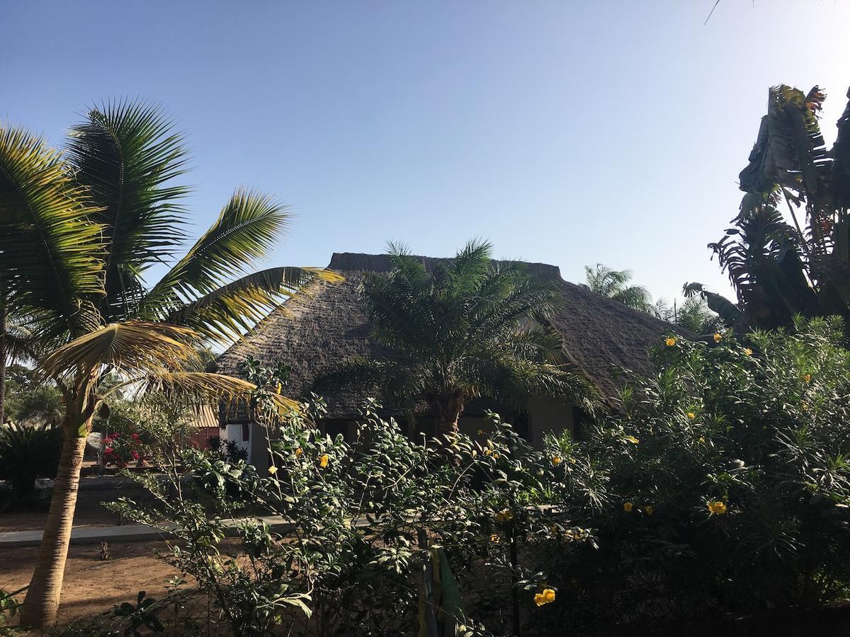Les Maisons De Marco Senegal - B&B Cabo Skirring Exterior foto